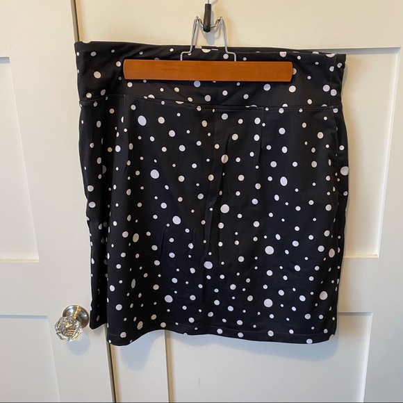 Seg’ments Luxe Polka Dot Skort - Picture 2 of 3
